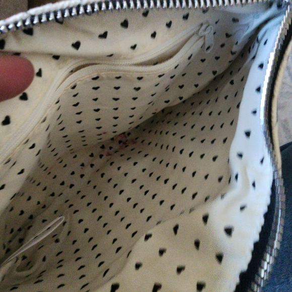 Brighton Heart Lightweight crossbody - Picture 3 of 4